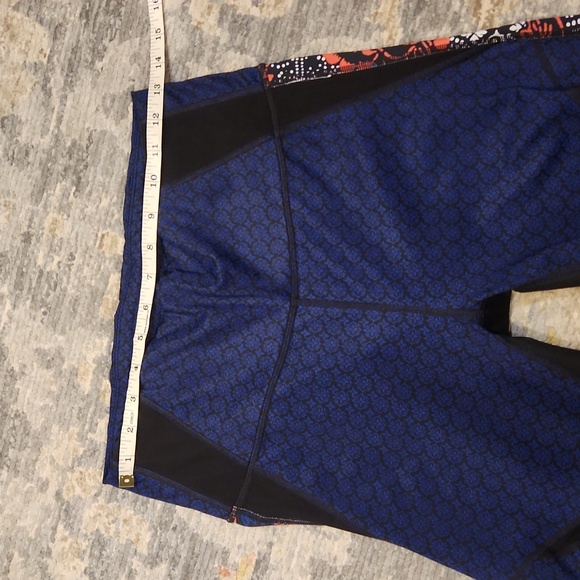 Athleta leggings size medium - Picture 6 of 7